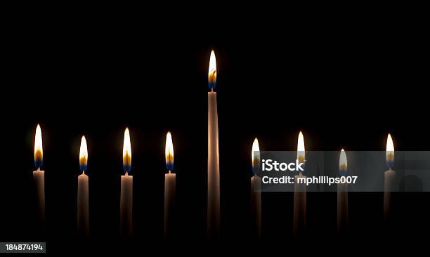 Menorah - Fotografie stock e altre immagini di Hanukkah - Hanukkah, Candela - Attrezzatura per illuminazione, Attrezzatura per illuminazione