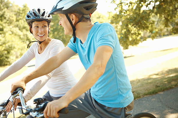 istock Enjoying bike ride 184875390