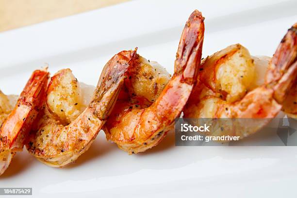 Grillowany Jumbo Shrimp - zdjęcia stockowe i więcej obrazów Fotografika - Fotografika, Gotować, Grillowany