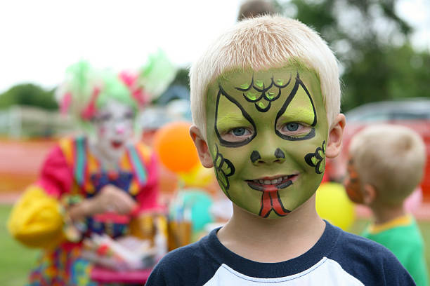 pittura facciale parti - face paint child animal little boys foto e immagini stock