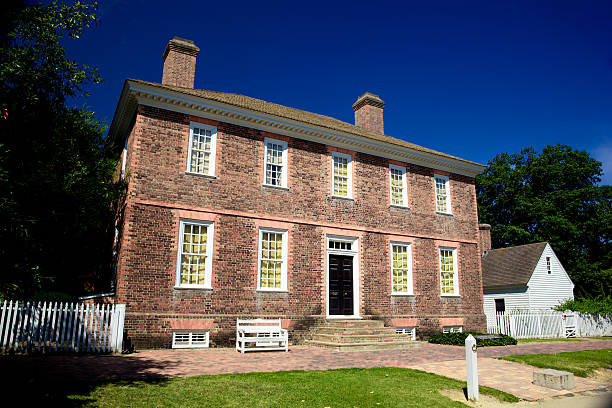 istock Brick Colonial Built Home 1700's Williamsburg Virginia 184875801