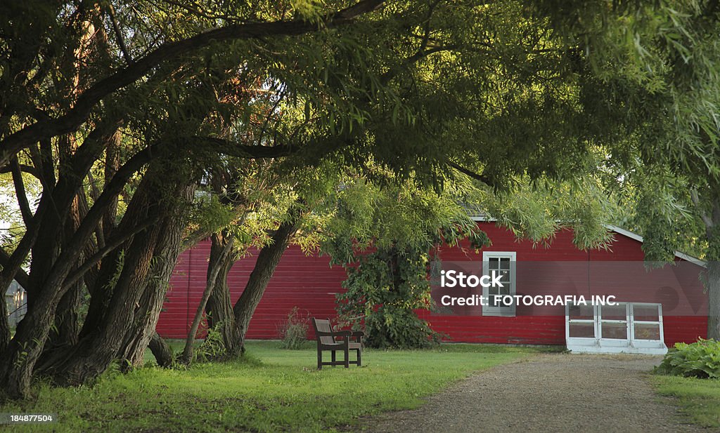 Красный Barn, Манитоба - Стоковые фото Амбар роялти-фри