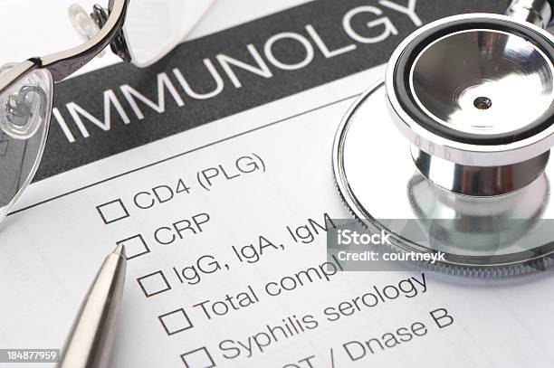 Photo libre de droit de Immunologie Les Tests Sanguins Formes banque d'images et plus d'images libres de droit de Tréponème pâle - Tréponème pâle, Maladie sexuellement transmissible, Test médical