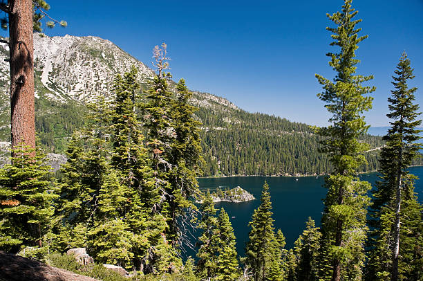istock Emerald Bay in Lake Tahoe, California 184879733