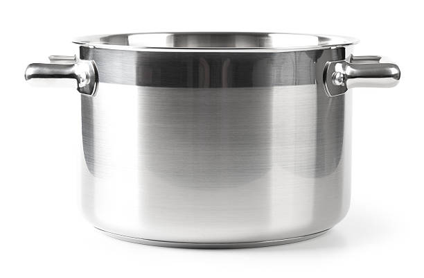 нержавеющей сталь пан - pan saucepan kitchen utensil isolated стоковые фото и изображения