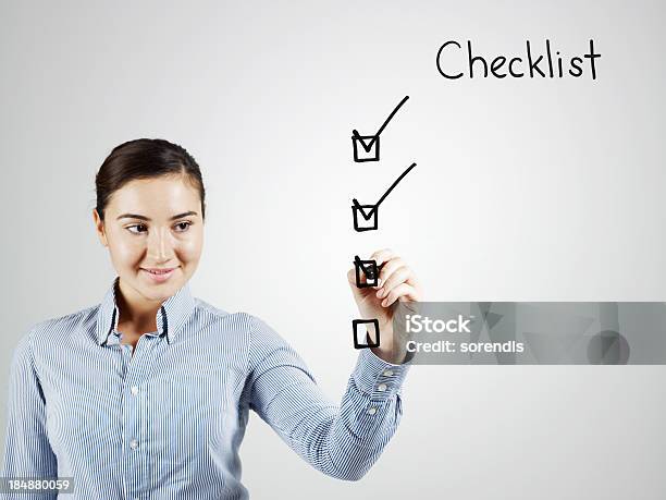 Checkliste Stockfoto und mehr Bilder von Checkliste - Checkliste, Frauen, Kästchen zum Ankreuzen