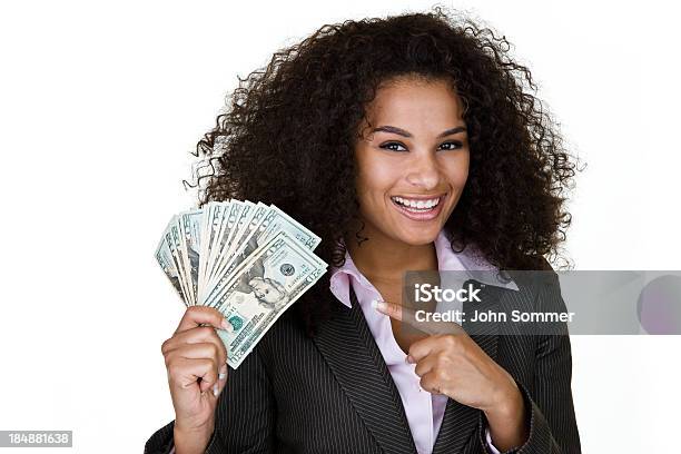 実りあるビジネスウーマン - 通貨のストックフォトや画像を多数ご用意 - 通貨, 手に持つ, 女性