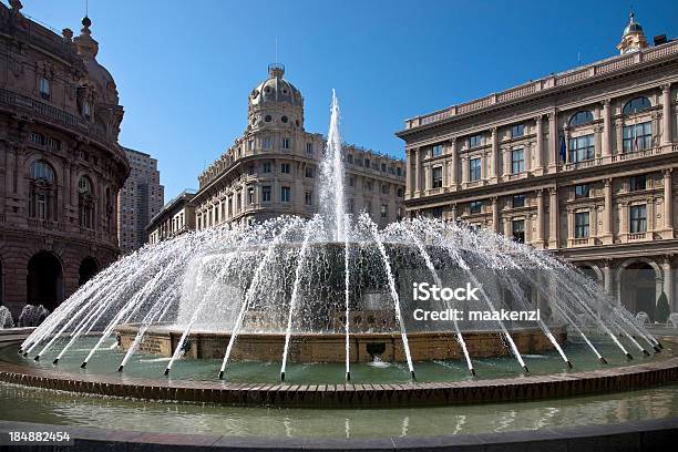 Génova Foto de stock y más banco de imágenes de Génova - Génova, Agua, Agua potable