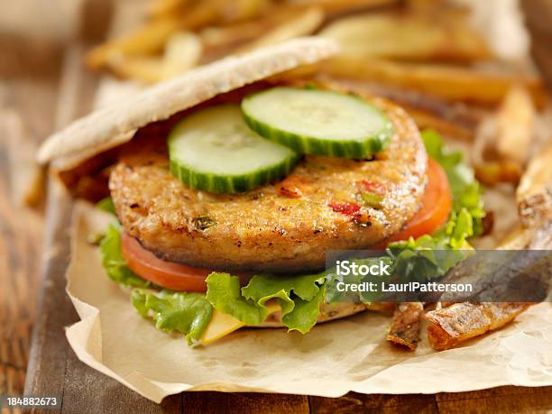 Hambúrguer Vegetariano De Soja - Fotografias de stock e mais imagens de Feijão Soja - Feijão Soja, Hambúrguer, Hambúrguer Vegetariano