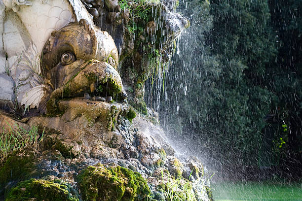 istock Classic Fish Sculpture of a Fountain 184884621