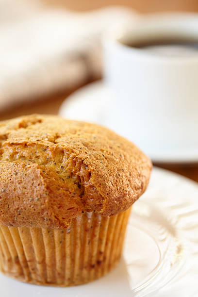 istock Lemon Poppy muffin 184885962