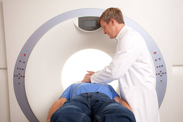 ambulant paciente durante la prueba de radiología - ambulant patient fotografías e imágenes de stock