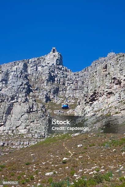 Table Mountain E Funivia Sorge Alla Stazione Di Summit - Fotografie stock e altre immagini di Africa