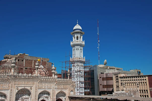 istock Mahabat Khan Mosque in Peshawar, Pakistan 1849027377