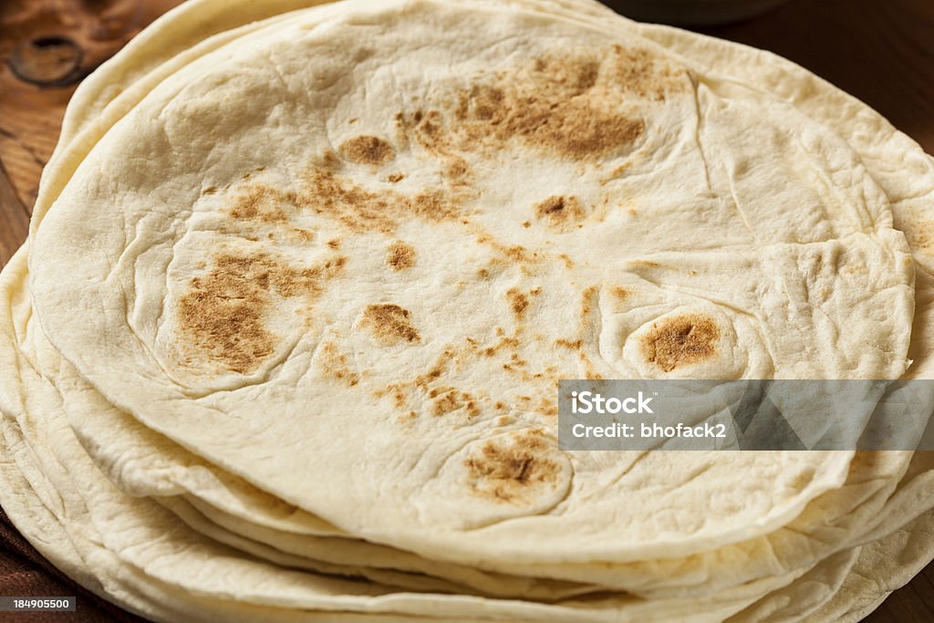 Pila de harina caseras Tortillas - Foto de stock de Al horno libre de derechos