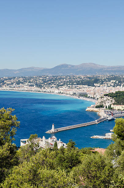 panorama de niza y puerto de la playa - city of nice france beach promenade des anglais fotografías e imágenes de stock