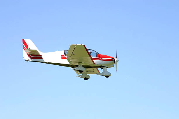 istock Cessna about to land 184909679