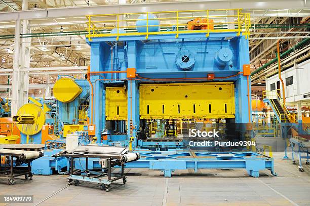 Große Menge Metall Press Shop Industrie In Amerikanischer Produktion Factory Stockfoto und mehr Bilder von Maschinenteil - Ausrüstung und Geräte