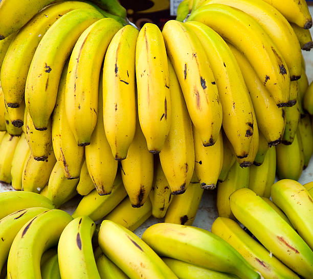 istock Bananas on a Market Stall in Spain 184909943