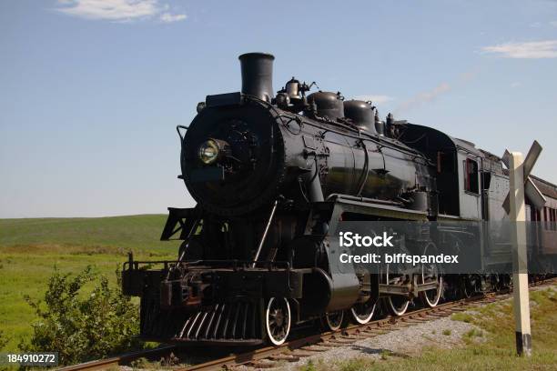 Foto de Histórico Motor A Vapor e mais fotos de stock de Apito - Objeto manufaturado - Apito - Objeto manufaturado, Autoridade, Cena Rural