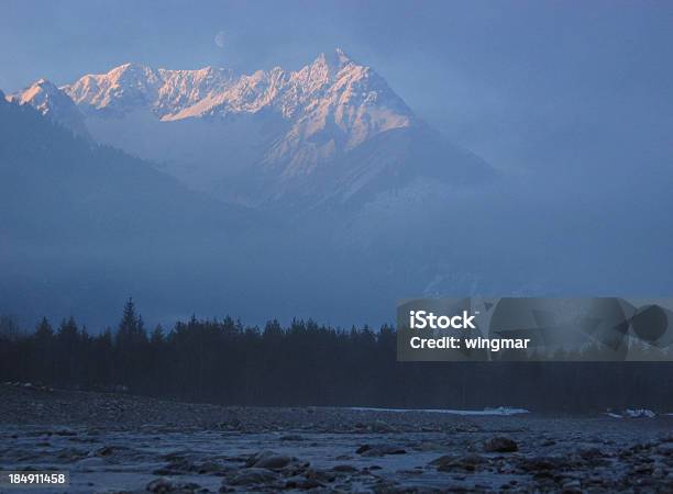 Lechtal Nascer Do Sol - Fotografias de stock e mais imagens de Leve - Leve, Alpes Europeus, Amanhecer