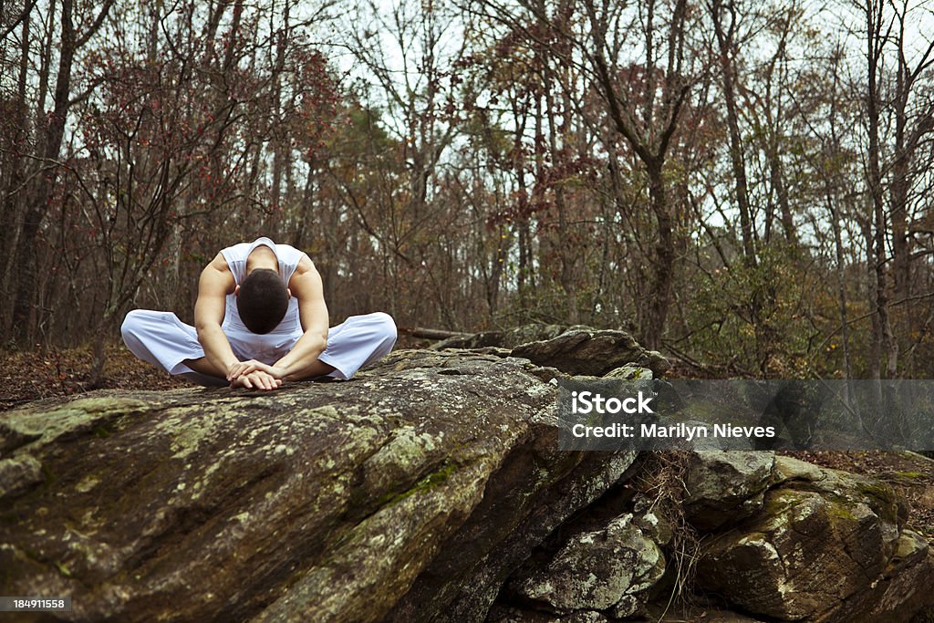 Una con la naturaleza - Foto de stock de Autoridad libre de derechos