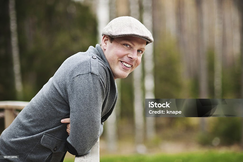 Hombre atractivo al aire libre - Foto de stock de Suecia libre de derechos