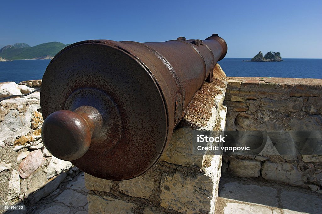 Old pirata cannon - Foto de stock de Agresión libre de derechos