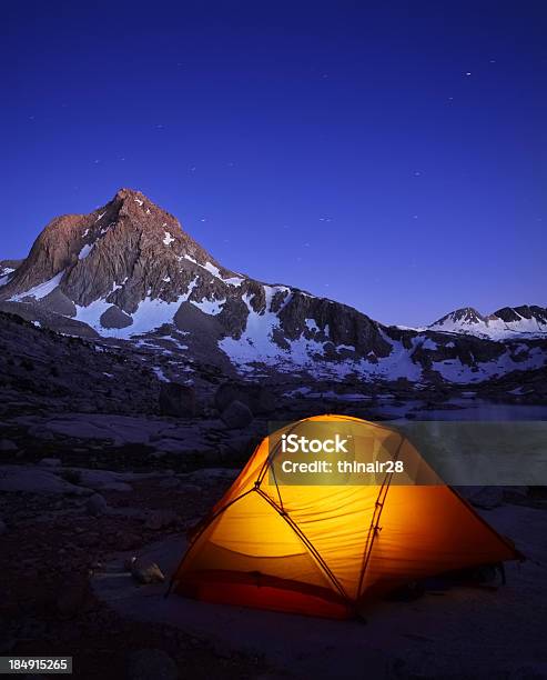 Camping In Den Sierras Stockfoto und mehr Bilder von Kings Canyon-Nationalpark - Kings Canyon-Nationalpark, Abenddämmerung, Abenteuer