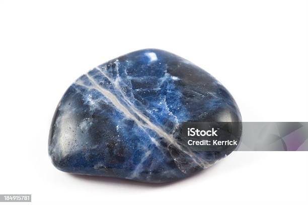 Sodalite Hälfte Wertvolle Stone Garantiert Authentische Stockfoto und mehr Bilder von Schmuckstein