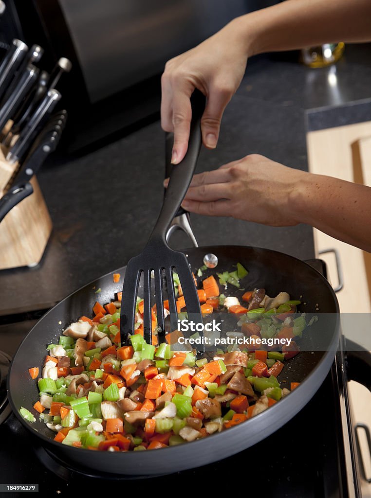 Готовить овощи - Стоковые фото Американская культура роялти-фри