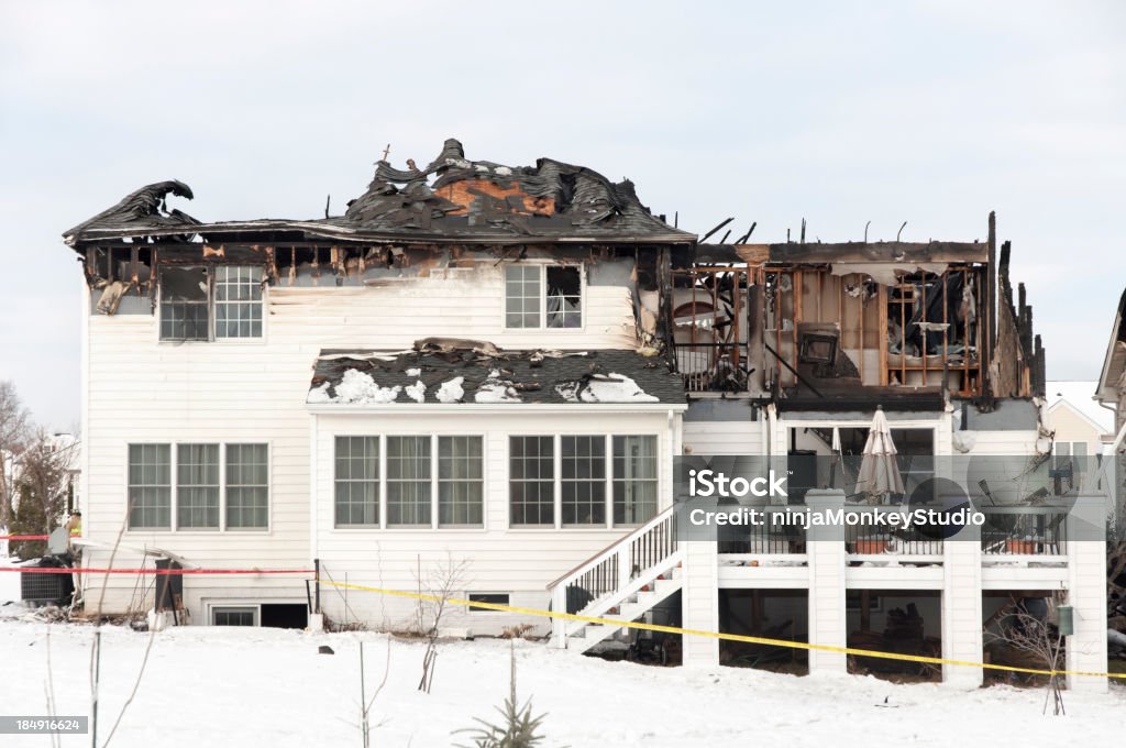 Fire Schäden an einem großen hosue - Lizenzfrei Wohnhaus Stock-Foto
