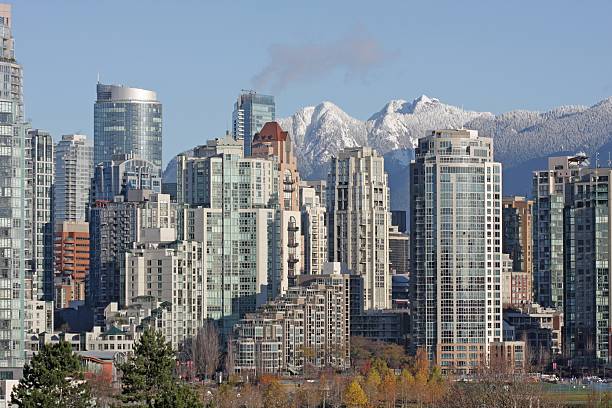 istock Vancouver Cityscape with North Shore Mountains 184917115