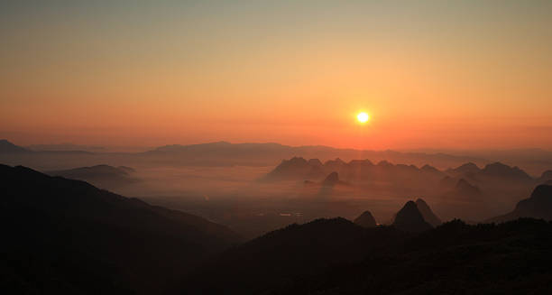 istock guilin hills at dawn 184919423