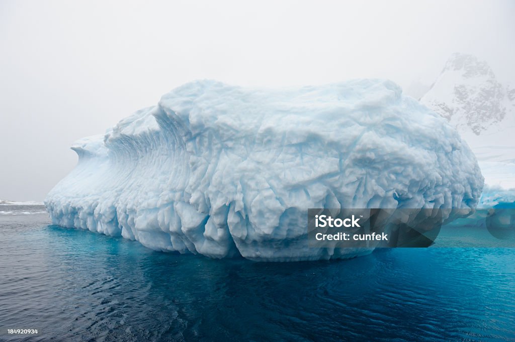 Iceberg antártico - Foto de stock de Iceberg - Formación de hielo libre de derechos