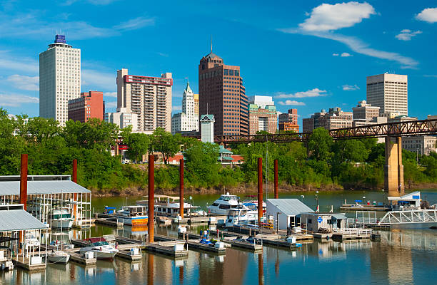 memphis horizonte com desenhos de rio e barcos - memphis tennessee fotos - fotografias e filmes do acervo