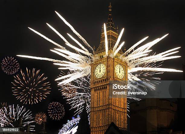 Photo libre de droit de Londres 2012 banque d'images et plus d'images libres de droit de Nouvel an - Nouvel an, Feu d'artifice, Pétard