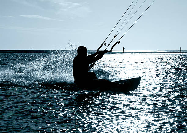 Kitesurfer silhouette – Foto