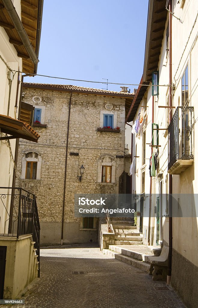 Alte italienische Street, in Rivisondoli, Abruzzi in Italien. - Lizenzfrei Abruzzen Stock-Foto