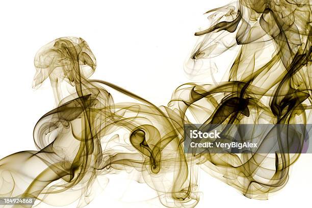 抽象的な形を作ります煙ます - 煙のストックフォトや画像を多数ご用意 - 煙, まぶしい, アクションショット