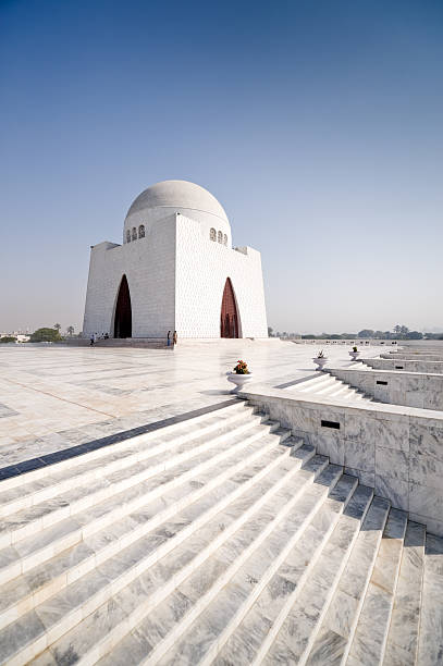 мазари-e-quaid - mazar стоковые фото и изображения