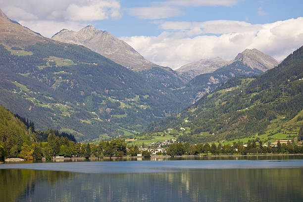 istock Poschiavo Lake, Grisons, Switzerland 184928509