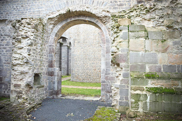 istock entrance gate and wall to Kloster Arnsburg 184929567
