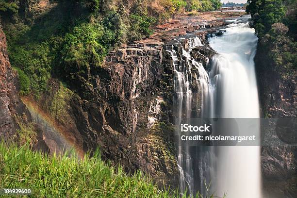 Классический Номер С Видом На Водопад Виктория — стоковые фотографии и другие картинки Африка - Африка, Без людей, Величественный