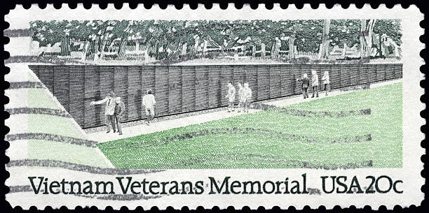 istock Vienam Veterans Memorial 184929856