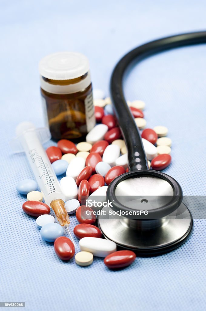 medicines - pills, stethoscope and syringe http://www.vipmama.pl/socjosens/healthcare.jpg Antibiotic Stock Photo