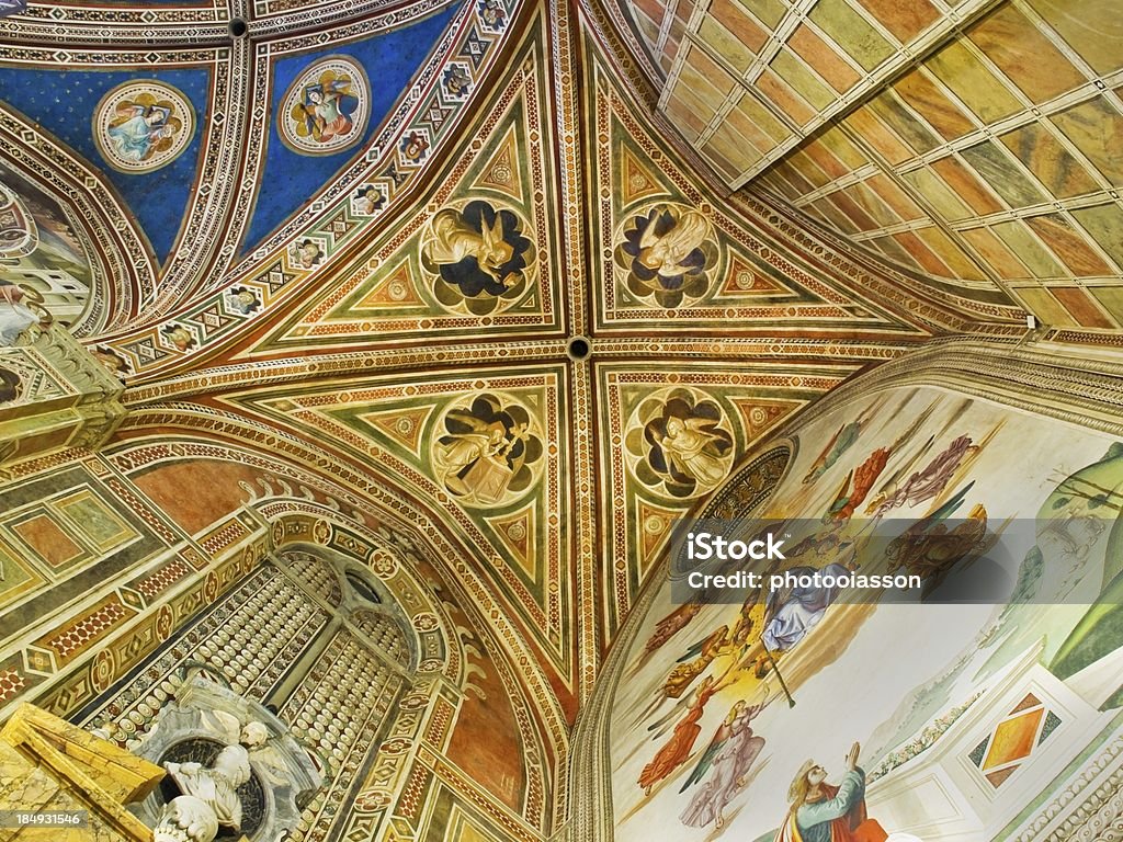 Baroncelli Capela de teto na Basílica de Santa - Royalty-free Basílica de Santa Croce - Florença Foto de stock