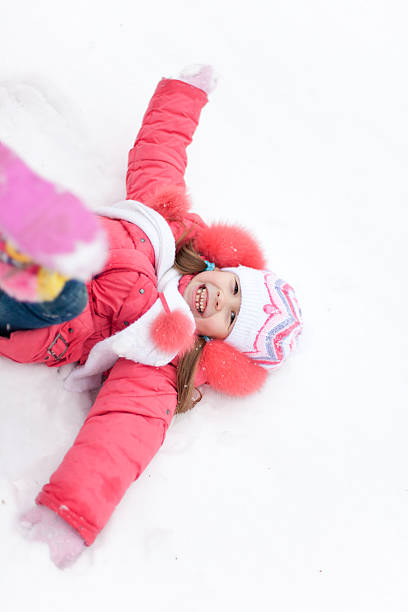 istock Child in winter park 184931935