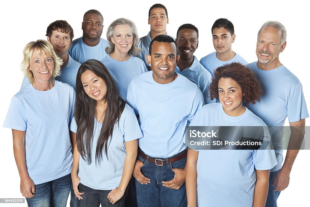 Felice gruppo di persone in blu camicie - Foto stock royalty-free di Blu