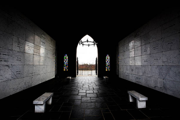 Mausoleum Empty mausoleum in Hollywood Cemetery overlooking the James River in Richmond, Virginia. Horizontal. mausoleum stock pictures, royalty-free photos & images